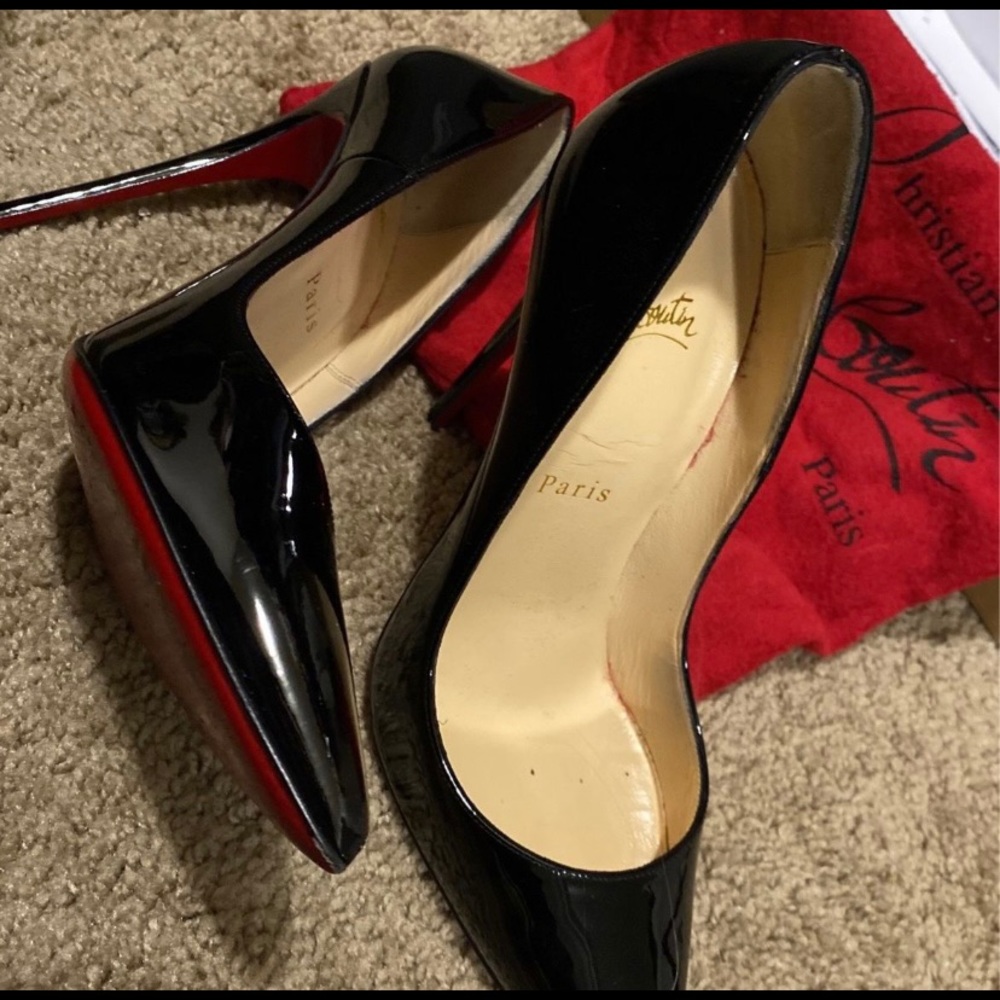 So Kate - Christian Louboutin - Red Bottoms